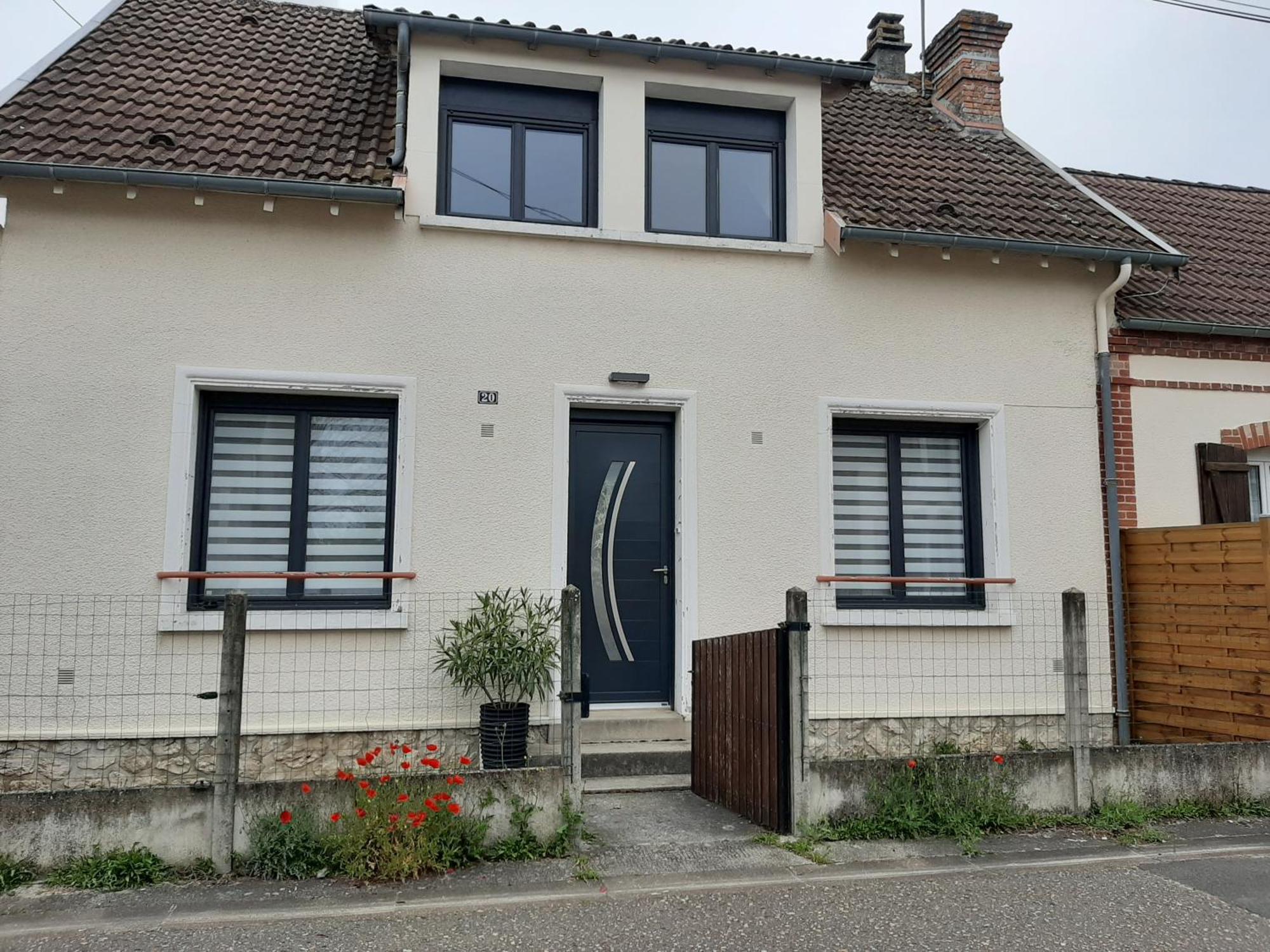 L'Instant Present - Chambre Alyzee Salbris Exterior foto